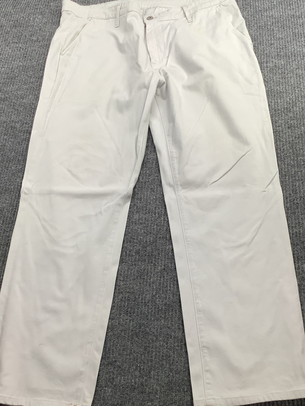 Men's White Flat-Front Chino Pants